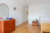 Schlafzimmer (Ansicht 2) - Exklusive 3-Zi.-Whg. mit Südbalkon & Garage in ruhiger Zentrumslage!