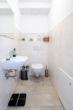 Gäste-WC - Exklusive 3-Zi.-Whg. mit Südbalkon & Garage in ruhiger Zentrumslage!
