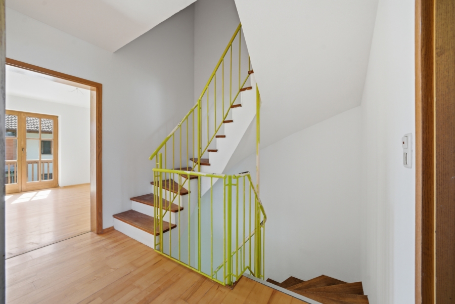 Treppe zum DG